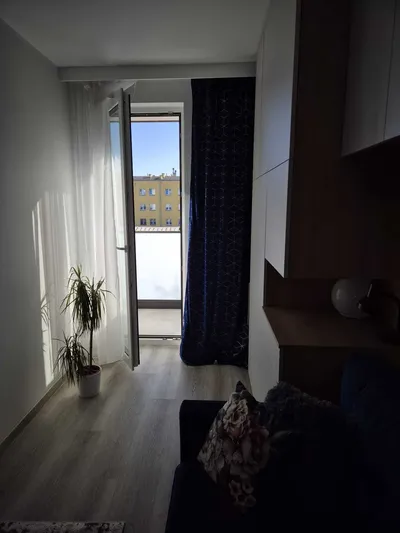Nowe M3 - 40 m2 Blok II PIiętro Winda Balkon Powst.Warszawy 4 Byd. - miniatura 5