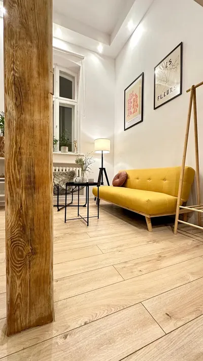 Stylowe mieszkanie z antresolą w pełni wyposażone - ul. Matejki - miniatura 3