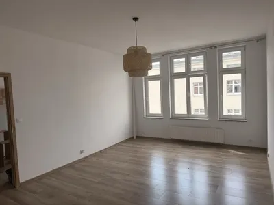 2 pokoje 50m2 po generalnym remoncie z balkonem - miniatura 4