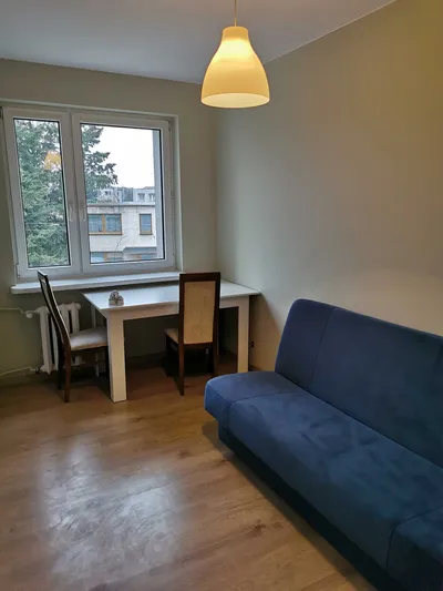 Funkcjonalne 5 pokojowe mieszkanie, niezależna kuchnia, łazienka, wc, świetna lokalizacja - dla studentów i osób pracujących - miniatura 5
