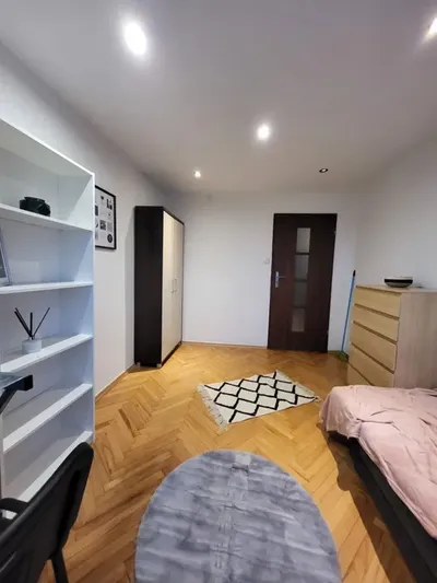 Wynajme mieszkanie 3 pokojowe, ul Katowicka 65 (centrum, blisko spodka - miniatura 4