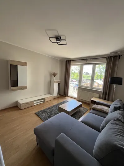 Mieszkanie dwupokojowe Stawki, miejsce parkingowe, duży balkon, niski czynsz - miniatura 2