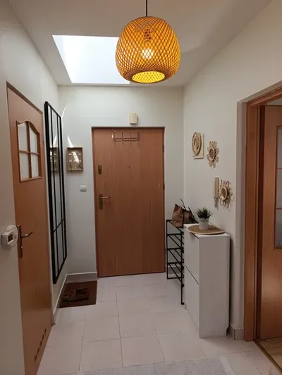 2 pokoje centrum 2100 zł - miniatura 2