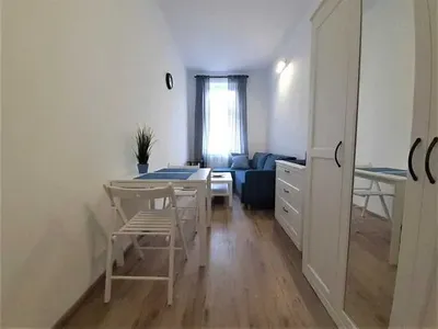 Do wynajęcia pokój dla kobiety ul. 3 Maja 38 Katowice - miniatura 3