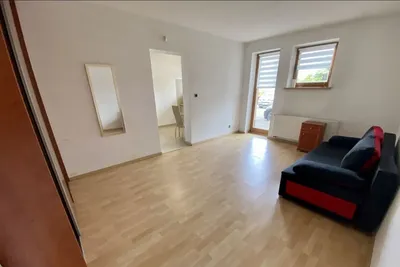 Wola Justowska Mieszkanie 35m2 wolne od zaraz, zgoda na dzieci i zwierząta - miniatura 5