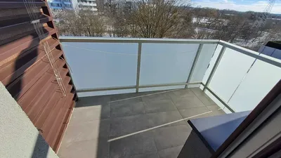 Duży pokój z balkonem do wynajęcia - miniatura 3