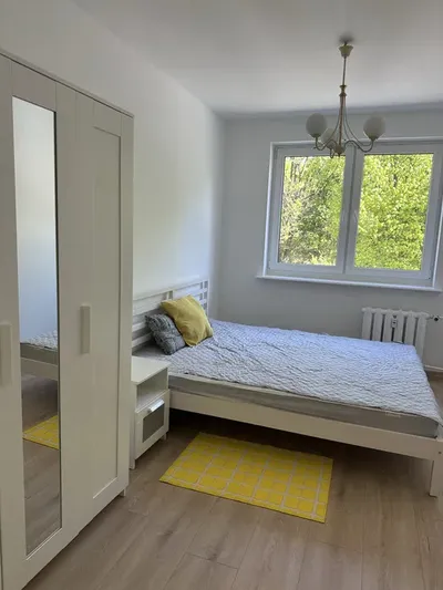 Dwa rozkladowe pokoje z balkonem po remoncie # obok Kaskady - miniatura 3