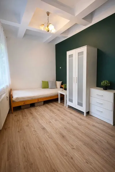 Duży, jasny pokój 1-osobowy | Sikorskiego 28 | dobry dojazd do centrum