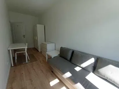 Funkcjonalny i jasny pokój z WIFI, Dębowa 6, BRAK PROWIZJI - miniatura 2