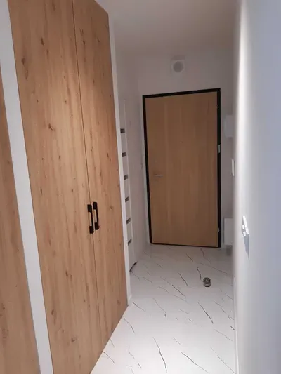 18 m na Włochach, ul. Wiktoryn 6a, nowy budynek - miniatura 2