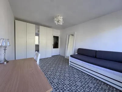 Duży pokój z balkonem obok Jasnych Błonii - miniatura 3