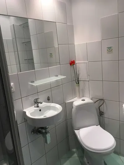 Dwupokojowa kawalerka, świetna lokalizacja. - miniatura 3