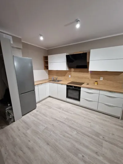 Mieszkanie 3-pokojowe, 2 łazienki, 56m2 ul. Arkońska do wynajęcia - miniatura 2