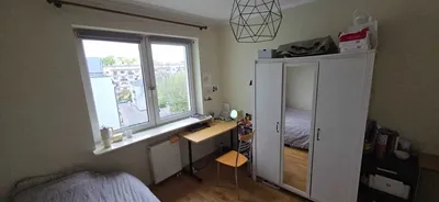 Pokój przy łazienkach w 2 poziomowym apartamencie | Mokotów