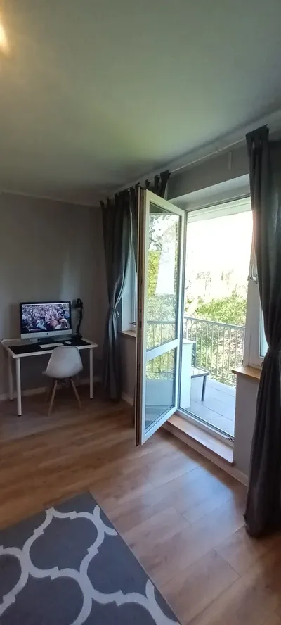 Wynajmę mieszkanie 3 pokojowe we Wrzeszczu - miniatura 2