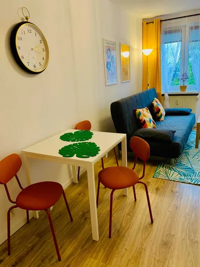 Ładna kawalerka 27m.kw Winogrady os. Kosmonautów 1700 zł - miniatura 2