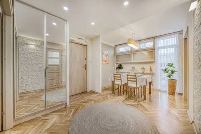 Krzywoustego 7 | 2 pokoje + salon + balkon | Najlepsza lokalizacja! - miniatura 2
