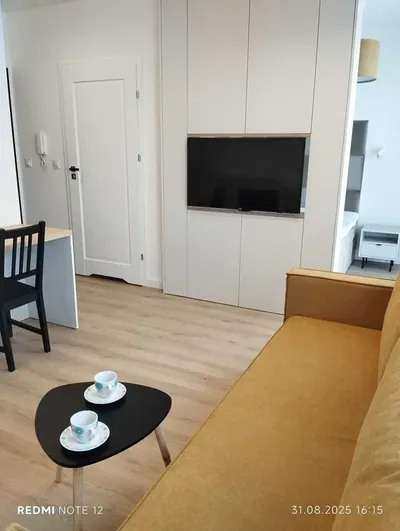 Wynajmę MIESZKANIE 2pokoje 3p NOWA CUKROWNIA balkon parking bez opłat winda - miniatura 2
