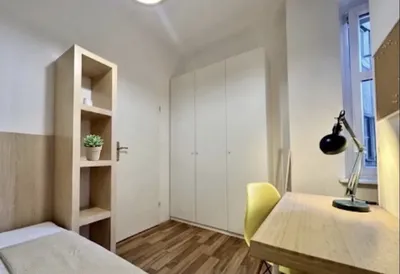Pokój dla dziewczyny przy 5 lipca/ Mickiewicza - miniatura 3