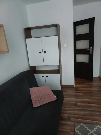 Pokój jednoosobowy LSM ul Skierki - miniatura 3