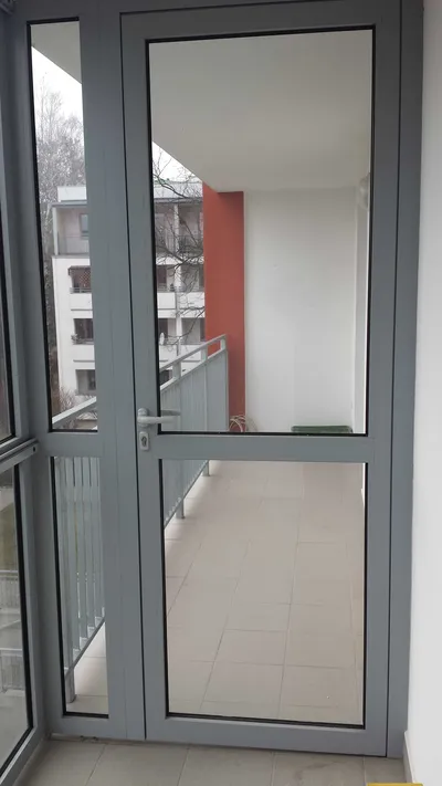 Pokój w mieszkaniu dwupokojowym - miniatura 3