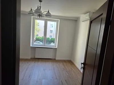 CENTRUM LUBLINA 3-pokojowy lokal po generalnym remoncie - miniatura 2