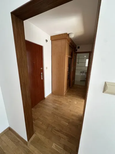 Mieszkanie 2 pokoje koniuchy ulica długa 32 metry - miniatura 2