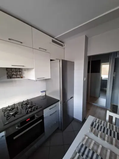 Jerzmanowskiego34 - 2pok+kuchnia,10 piętro,pow.40m2+balkon-od 01.06.2026 - miniatura 4