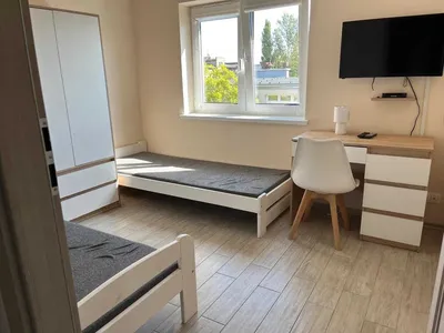Pokoje x 2 Dół +3 Góra Mieszkanie Dwu Poziomowe na zamkniętym osiedlu - miniatura 3