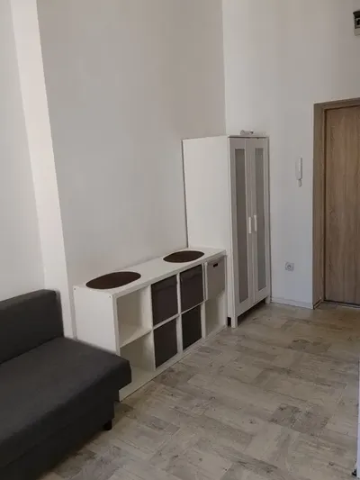 Kawalerka do wynajęcia - miniatura 4