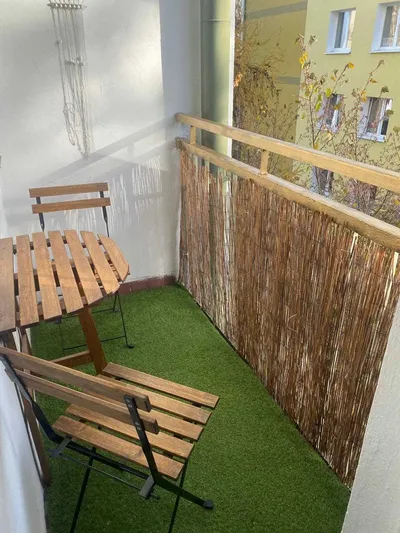Przestronny pokój z balkonem w nowoczesnym mieszkaniu LSM ul. Chrobrego 8 blisko uczelni - miniatura 2