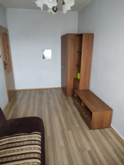 Oddzielny pokój blisko metra - miniatura 3