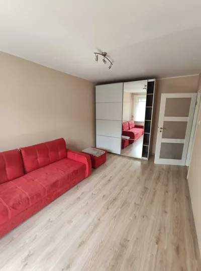 Do wynajęcia mieszkanie 3-pok. Oświecenia Rataje - miniatura 2