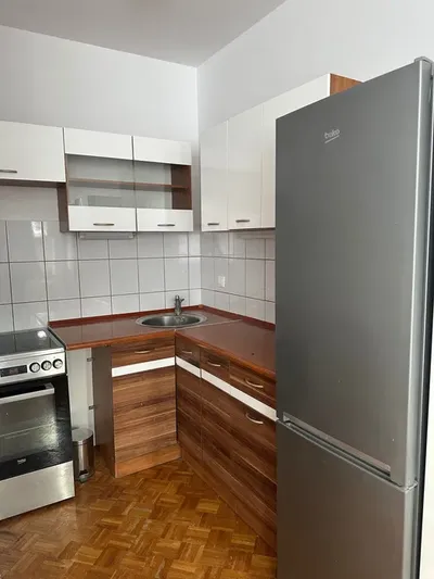 Wynajmę mieszkanie ul. Bartkiewiczówny + miejsca postojowe za szlabanem - miniatura 5