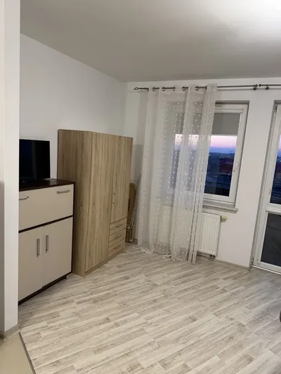 Wynajmę mieszkanie Nowe Miasto Kręta 2 - miniatura 4