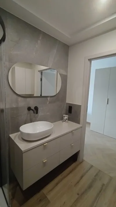 Kawalerka w nowo oddanym budynku 30 m2, ul. Zawadzkiego - miniatura 5