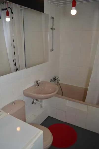 Pokój 12 m2 z balkonem przy Moście Teatralnym - Jeżyce - miniatura 5