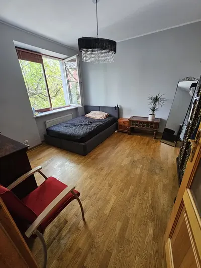 Duży pokój obok metra Imielin