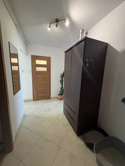 Przestronne mieszkanie na Porębie ul. Kryształowa - miniatura 3