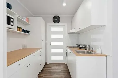 Wygodny pokój po odświeżeniu | Świetna cena | FOREIGNERS FRIENDLY| Powstańców 30b - miniatura 3