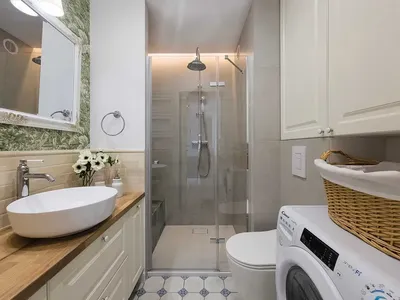 Widok na panoramę Krakowa ul. Królewska studio z wydzieloną sypialnią - świeżo po remoncie - miniatura 2