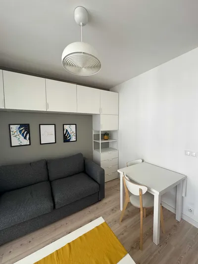Mieszkanie Fort Wola 14a kawalerka jasna, oddzielna kuchnia, balkon, pet friendly - miniatura 2