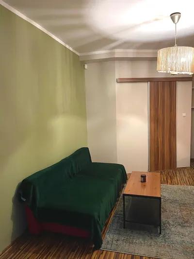 Bardzo duży pokój w Bronowicach z dużą, osobną garderobą - miniatura 2