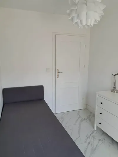 Wynajem pokoju dla studentki - miniatura 4