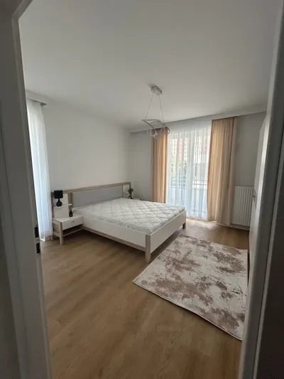 Posiadam mieszkanie do wynajecia bezposrednio Warszawa Saska Kempa - miniatura 2