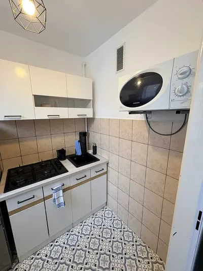 Wynajmę kawalerkę bezpośrednio - Bródno - miniatura 4