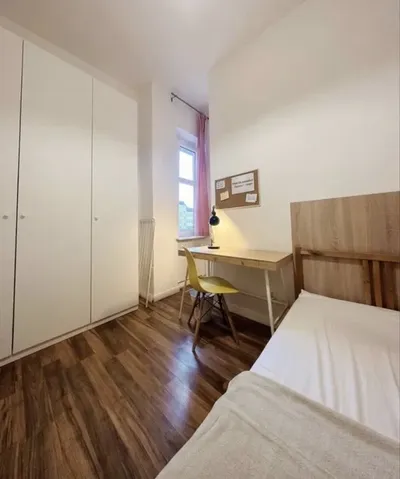 Pokój dla dziewczyny przy 5 lipca/ Mickiewicza - miniatura 2
