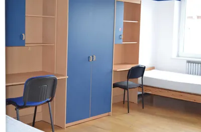 Od zaraz do wynajęcia umeblowany pokój dla 1 lub 2 osób w Centrum - miniatura 2