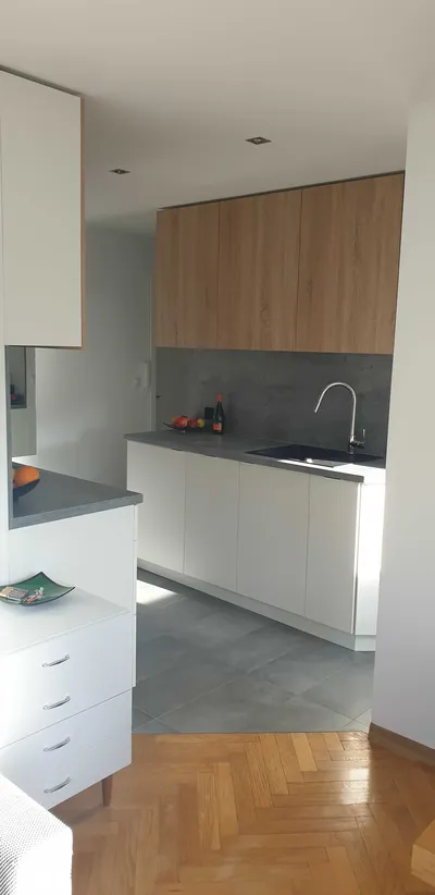 Mieszkanie VII Dwór 3 pokoje + balkon, I piętro, wyposażone, przy lesie, wolne od zaraz - miniatura 2