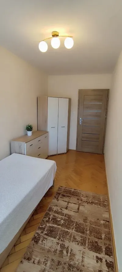 Pokój 1 osobowy na osiedlu LSM - miniatura 2